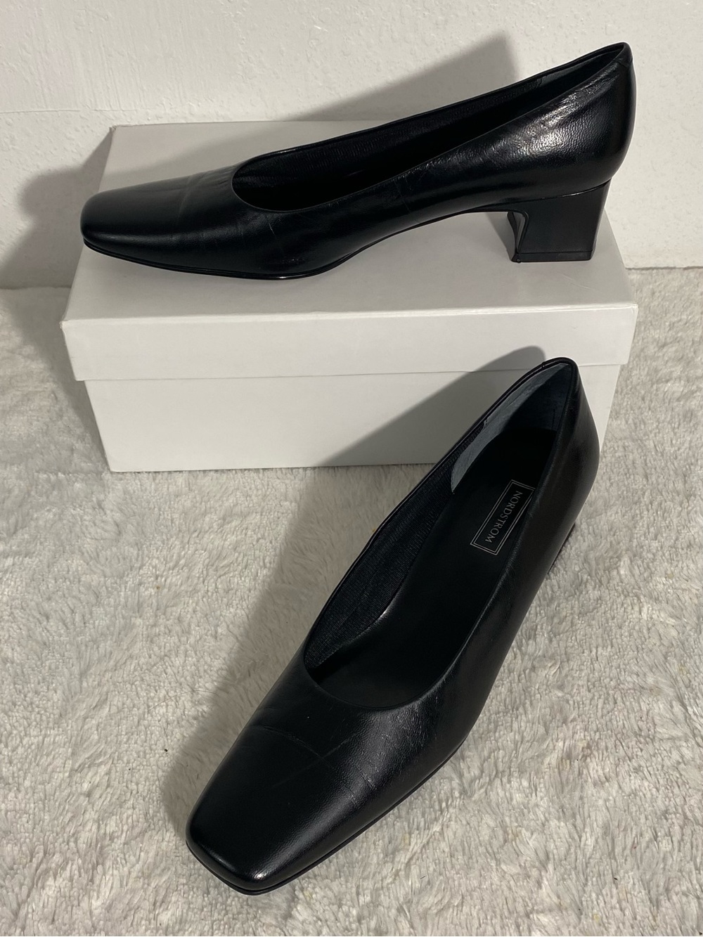 Nordstrom Black Leather Block Heel Square Toe Pumps Women’s Size 8.5SS
